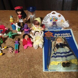 LOT OF VINTAGE TOYS FIGURES DOLLS DUMBO MCDONALDS BRATZ RUSS FAIRYTALES KOOSH